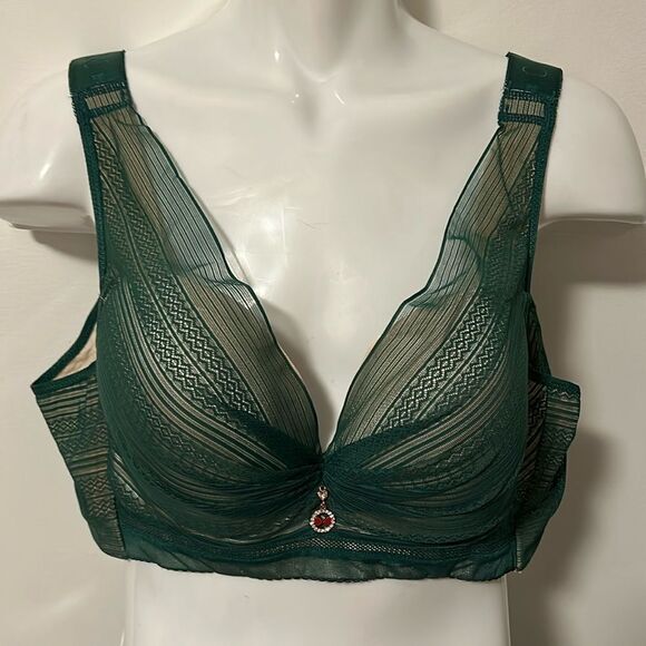 Beautiful green bra with support - Picture 1 of 4